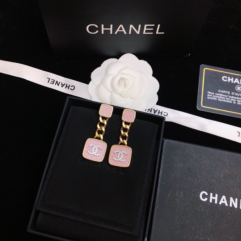 Ch*el brooches